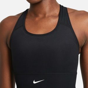 Nike Swoosh
Women's Medium-Support 1-Piece Padded Longline Sports Bra